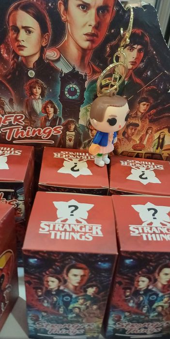 Stranger things фигурки различни видове
