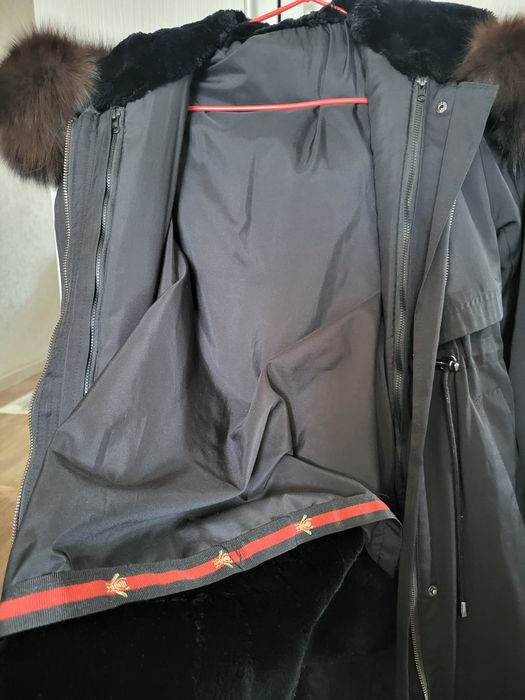 Продам парку в идеальном состоянии