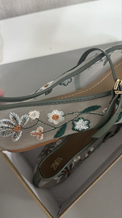 Балетки ZARA цветочные