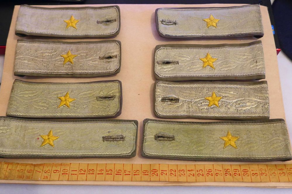 Uniforma General Armata Romania Epoleti Securitate Petlite Semne Arma