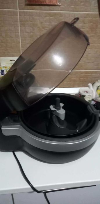 Friteuza cu aer cald Tefal Actifry