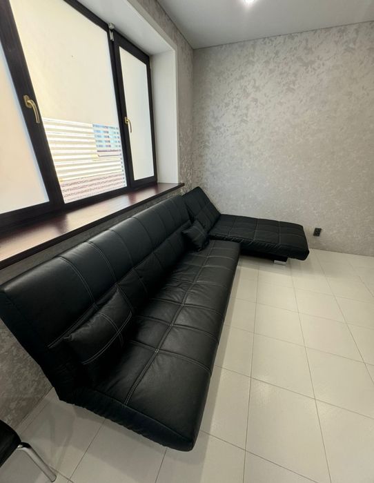 Диван из натуральной кожи