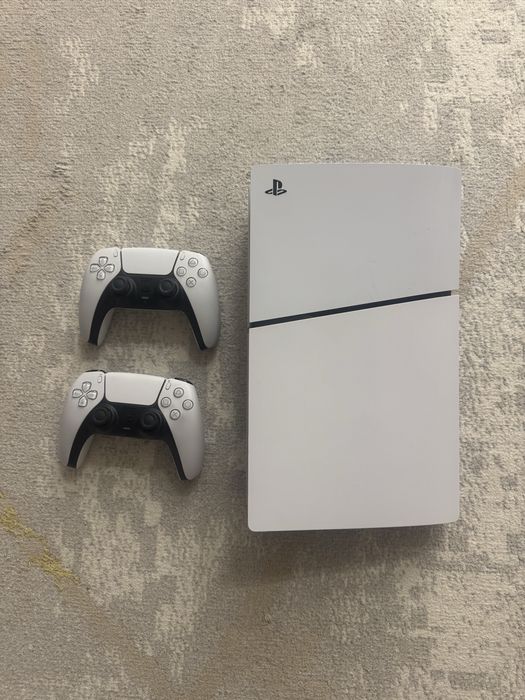 Play station 5 & games