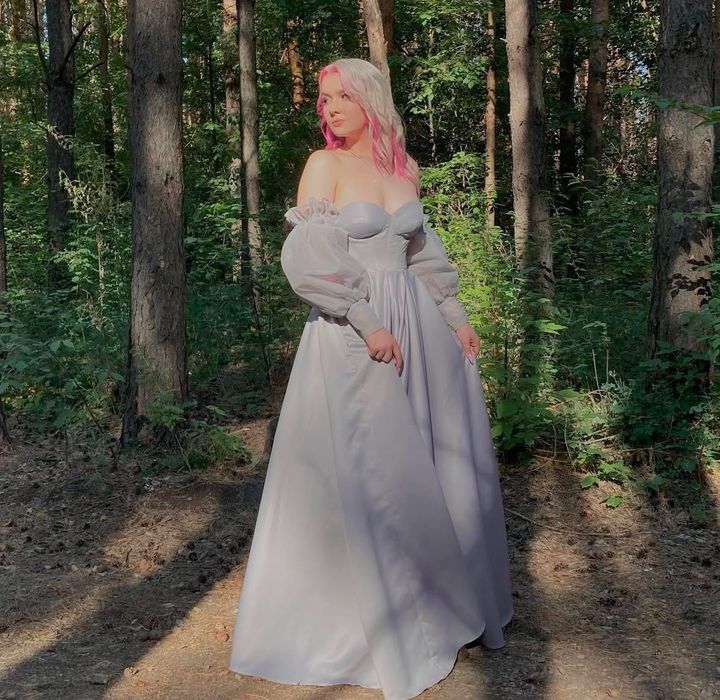 Срочно продам шикарное платье