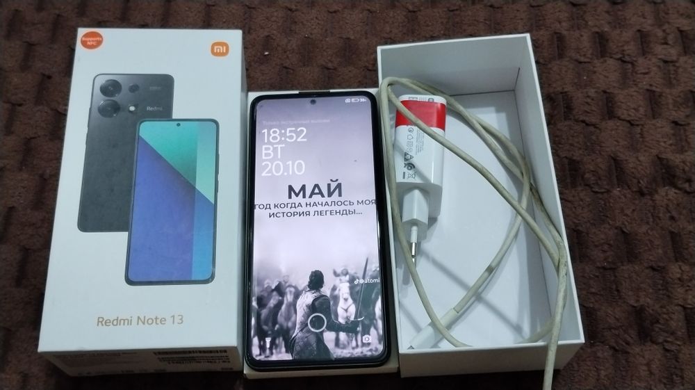 Продам телефон срочно