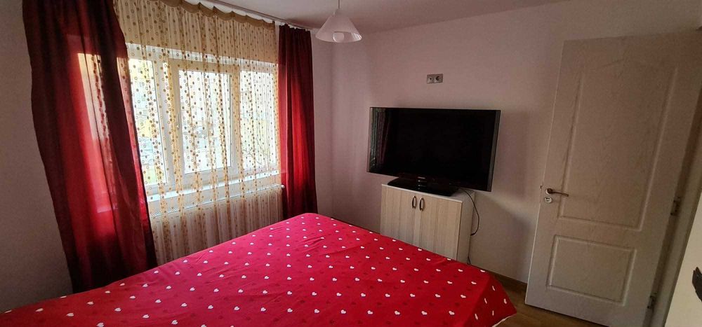 Inchiriez/ vand apartament 3 camere HCC