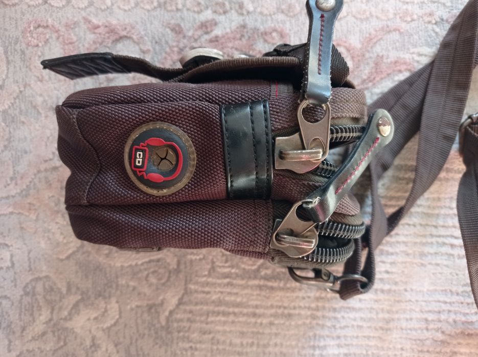 Мъжка чантичка за рамо