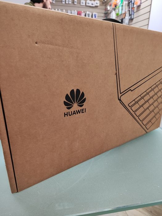 Ноутбук Huawei (новый)