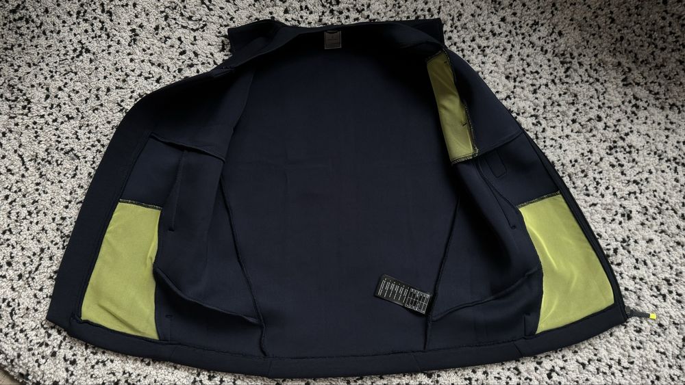 Нов мъжки елек,грейка BMW размер S