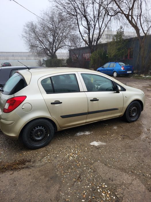 Vînd sau  schimb Opel CORSA