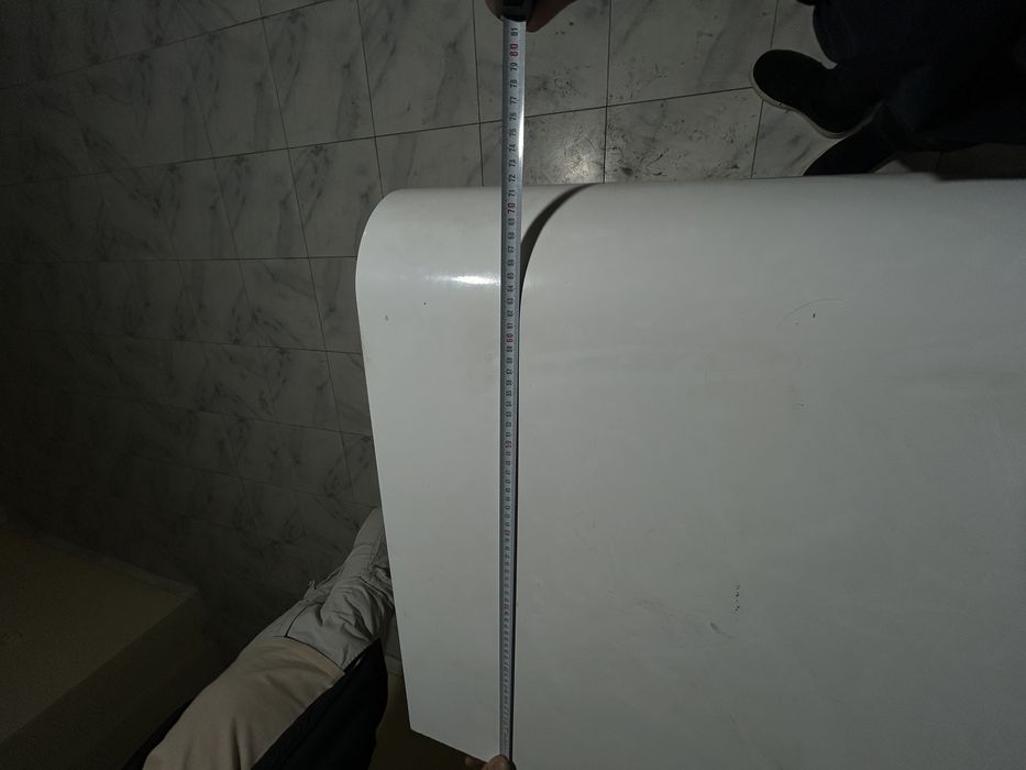 Стол для зоны ресепшен