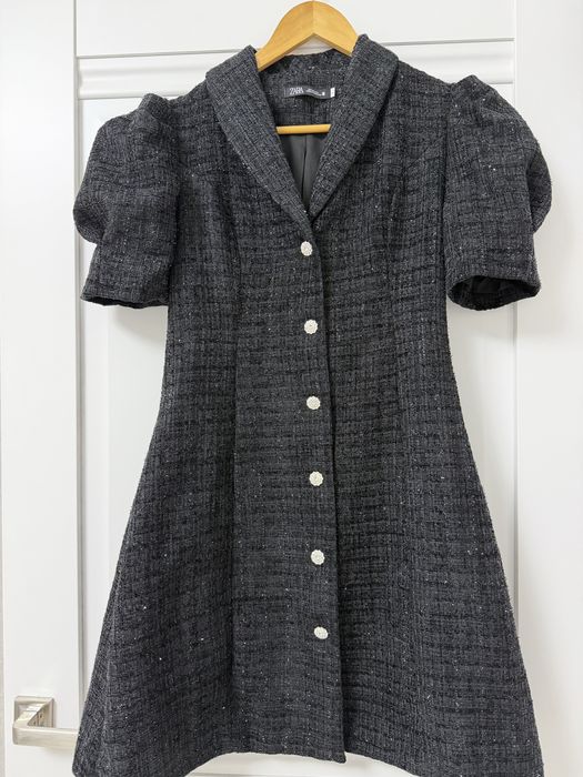 Продам платье твидовое