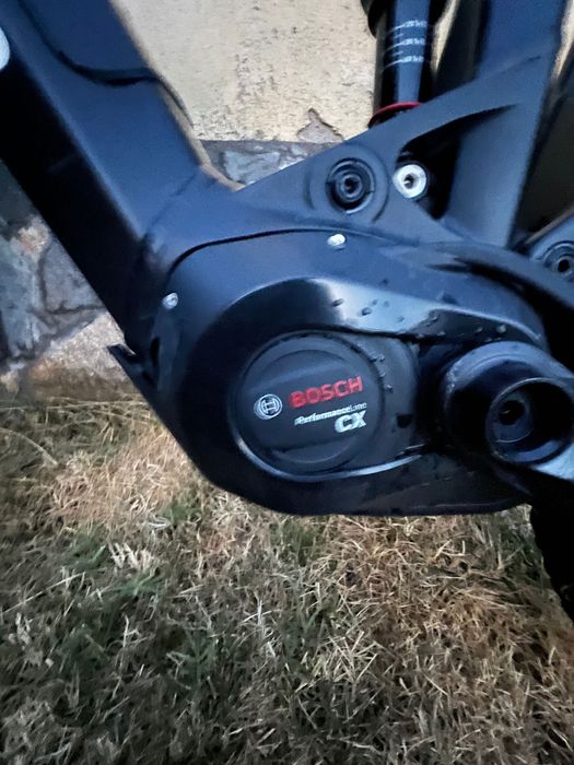 Mondraker ebike enduro. Електрическо колело. Ендуро, мекица