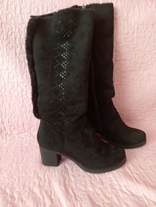 Сапоги женские .