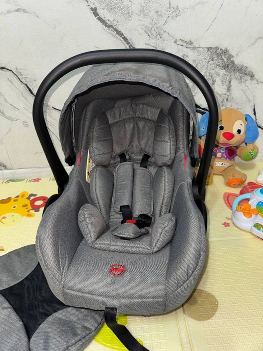 Автокресло переноска продается