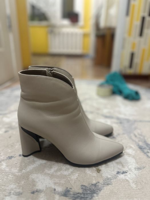 Кожаные ботильоны