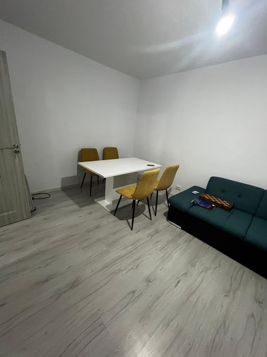 Apartament 3 camere Scornicești