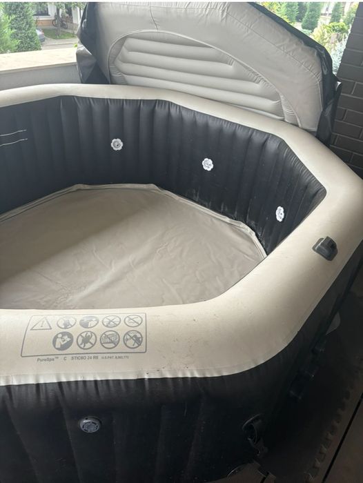 Piscina jacuzzi gonflabil Intex PureSpa