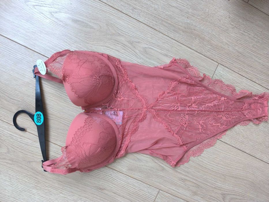 Намалено.Ново секси дантелено боди