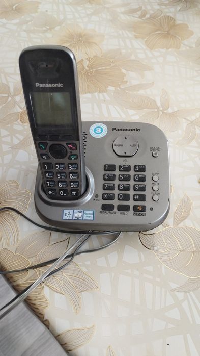 Музыкальный центр с колонками