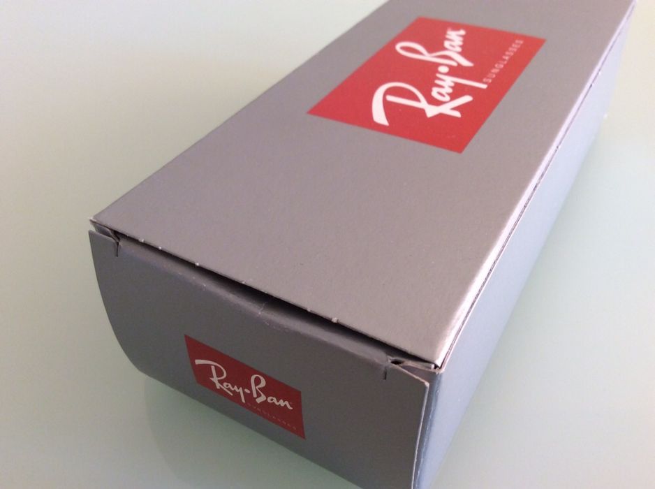 Ray-ban RB3025 Оригиналната картонена кутия и книжки
