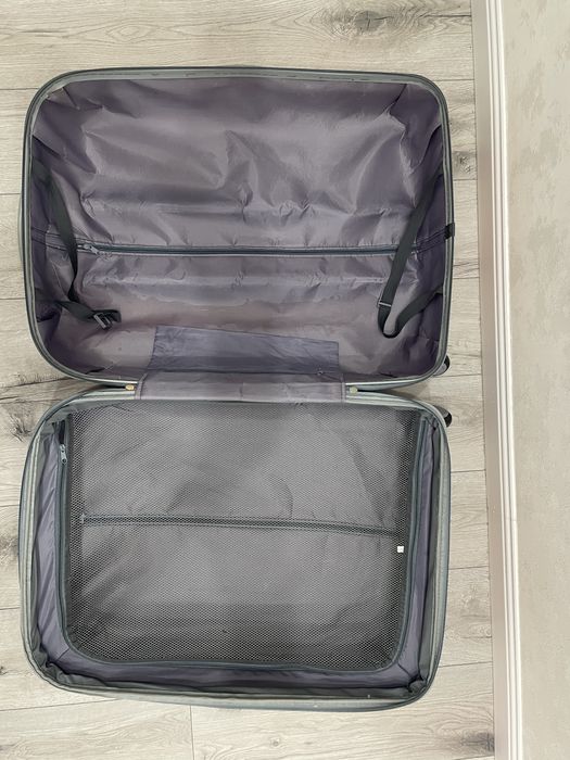 Продам чемодан