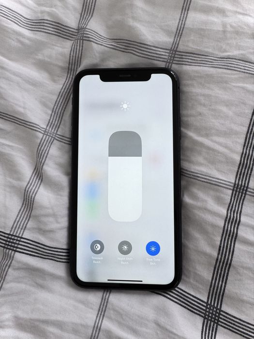 iPhone 11, Черный, 64Gb