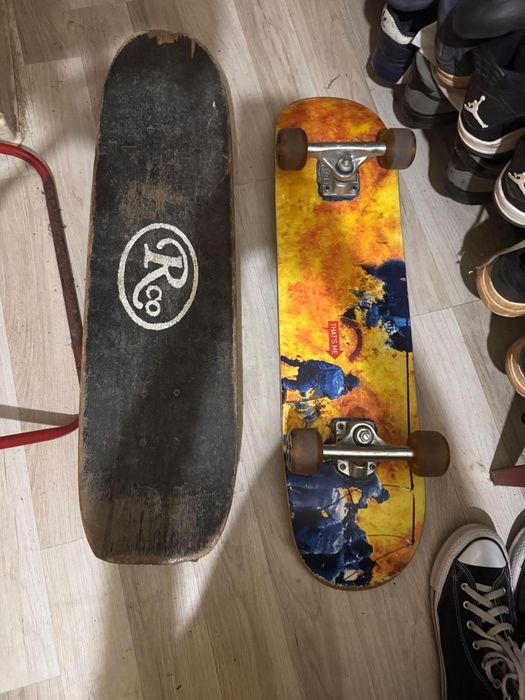 Vând spateboard uri