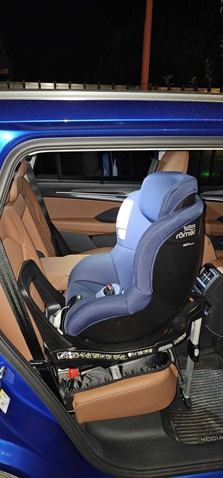 Britax - Scaun auto rotativ cu baza inclusa Dualfix M Plus i-size