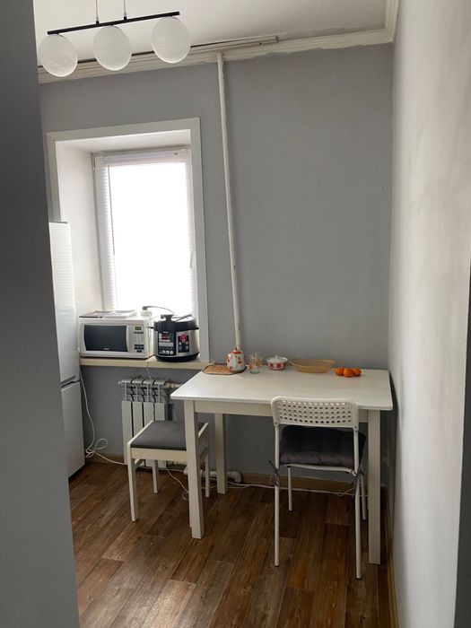 Продается 1 ком кв 2 школа