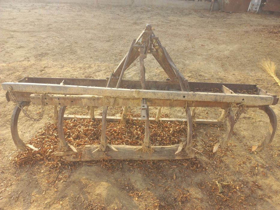 Чизел Сатылады 320,000