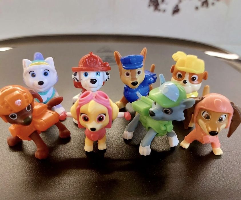 Продам киндер фигурки