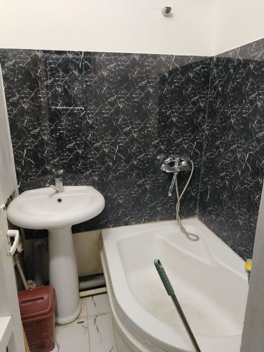 Продается 2 ком. Квартира на 1 этаже площадью 50 кв.м. В Повороте