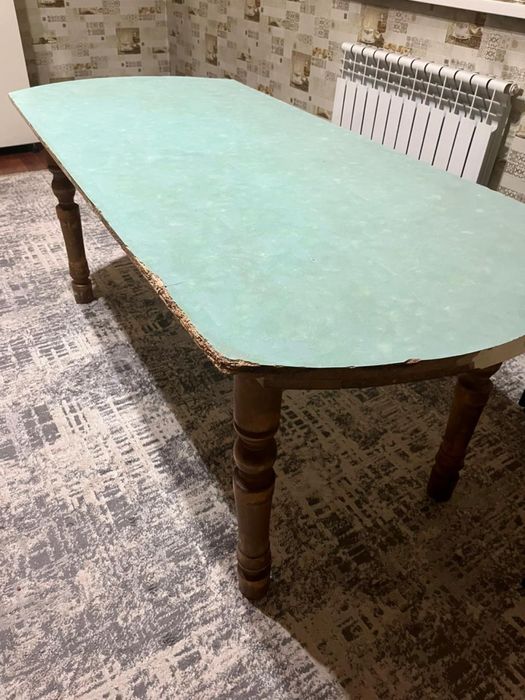 Стол стулья, компьютерный стол, кровать 2 шт