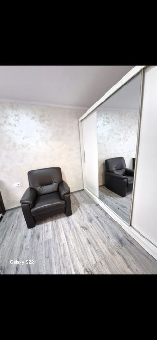 Vând apartament zona Dunărea, bloc A1.