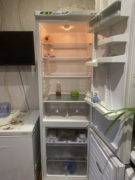 Продам холодильник