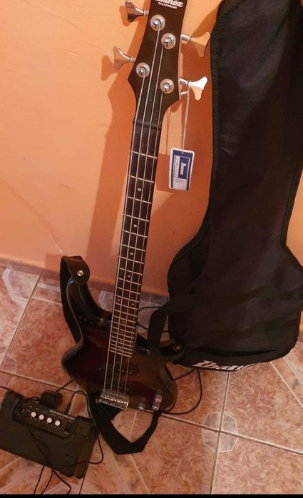 Chitară bass ibanez 4 corzi