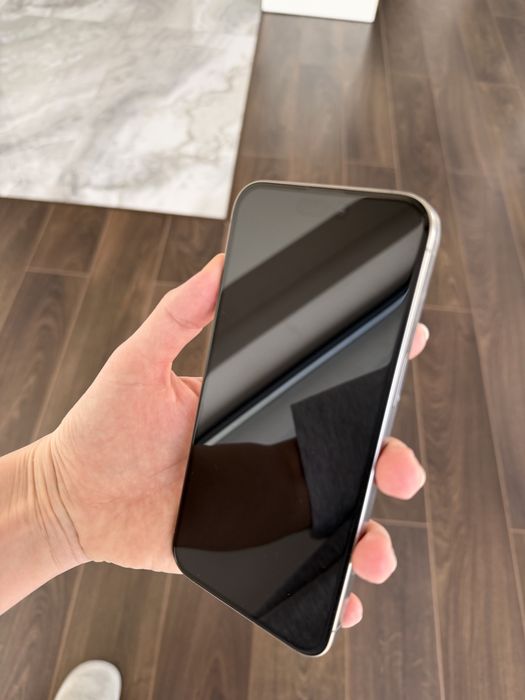 Продам айфон 15 pro max 256гб