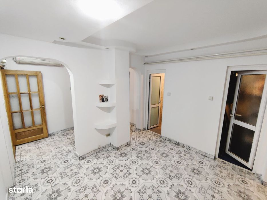 PARTICULAR Apartament de inchiriat 84mp 3cam parter Palatul Navigatiei