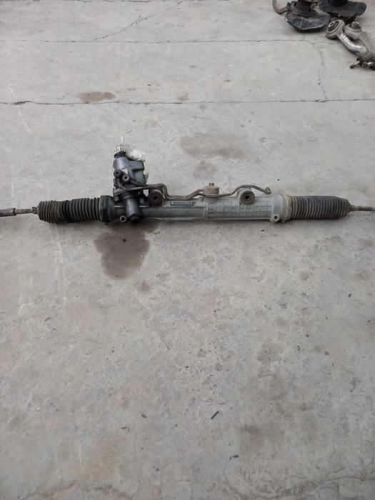 Рулевая рейка на w220 мерседес.