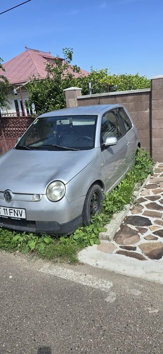 Vând sau schimb cu remorcă auto.