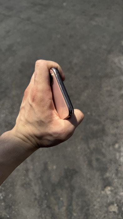 iPhone xs gold 64gb