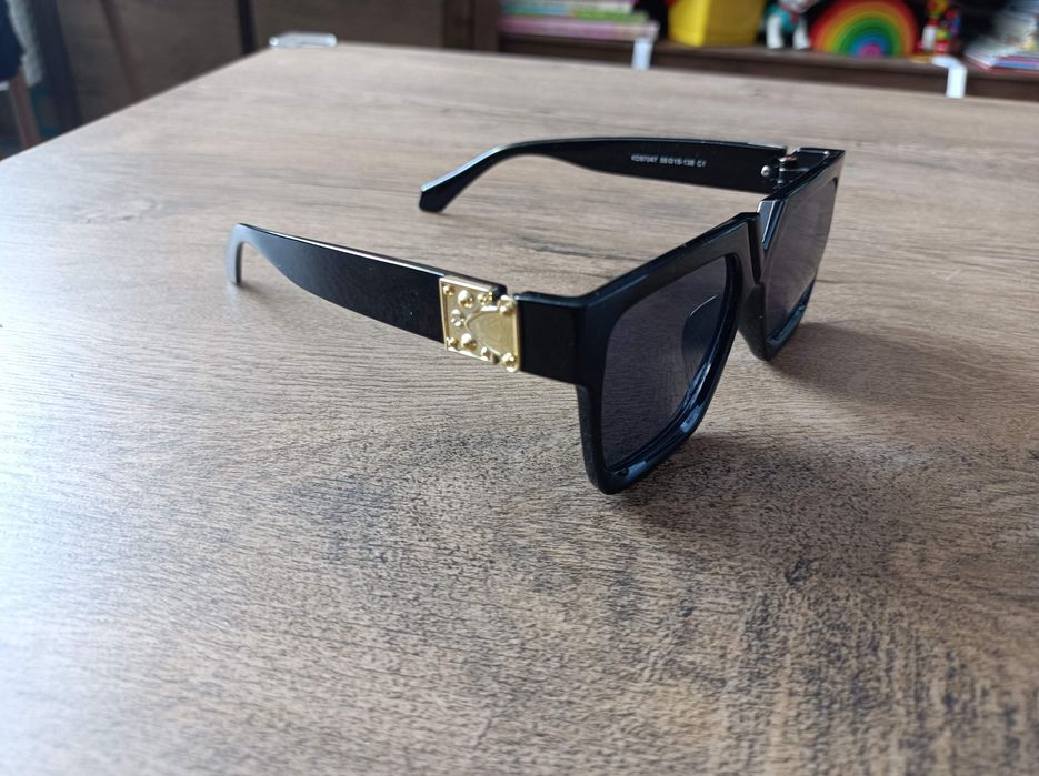 Дамски слънчеви очила