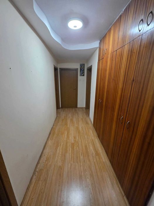 Четиристаен апартамент, 105кв.м, Център - снимка 10