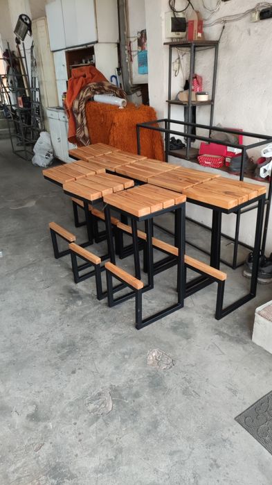 Бар столове и маси от масивно дърво + метал – ръчна изработка,