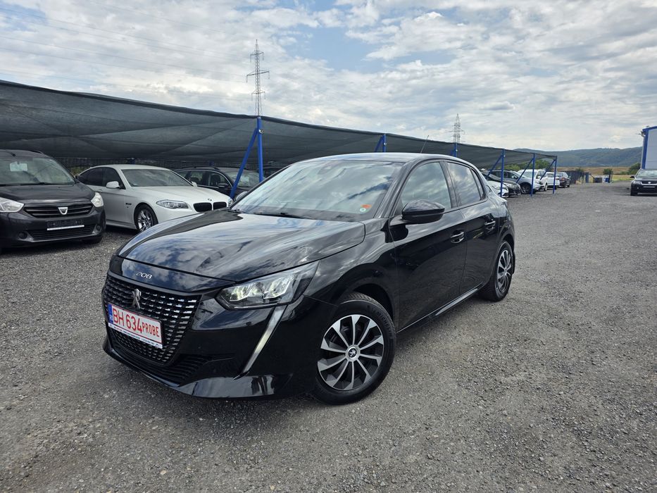 PEUGEOT 208
