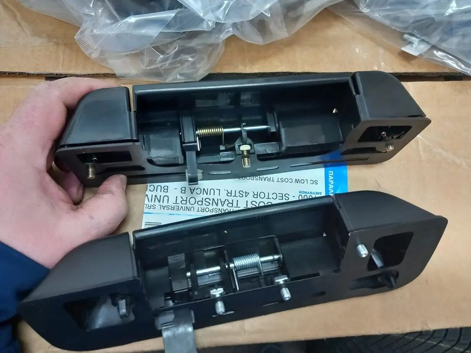 Mâner usa spate hayon  suzuki vitara grand vitara