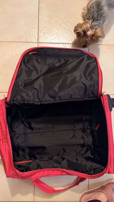 Victoria's secrets куфар сак