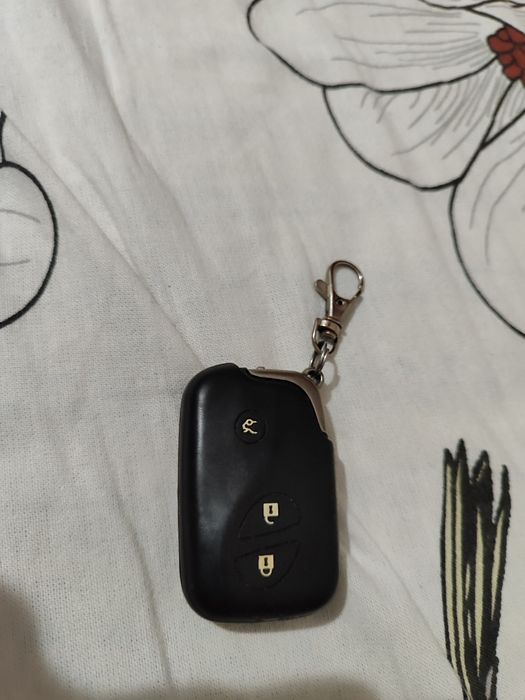 Продам пульт от LEXUS оригинал