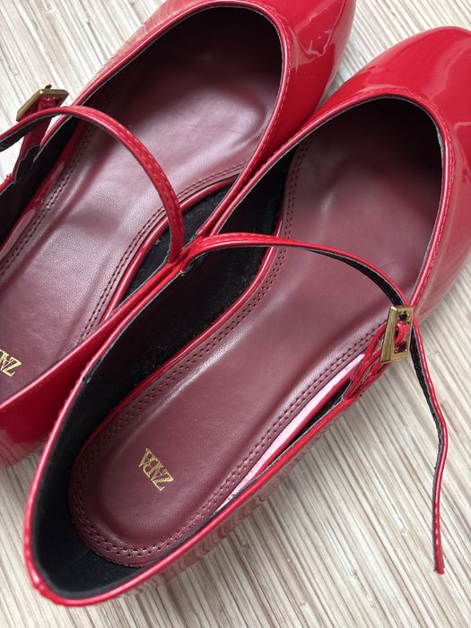 Продам туфли Zara